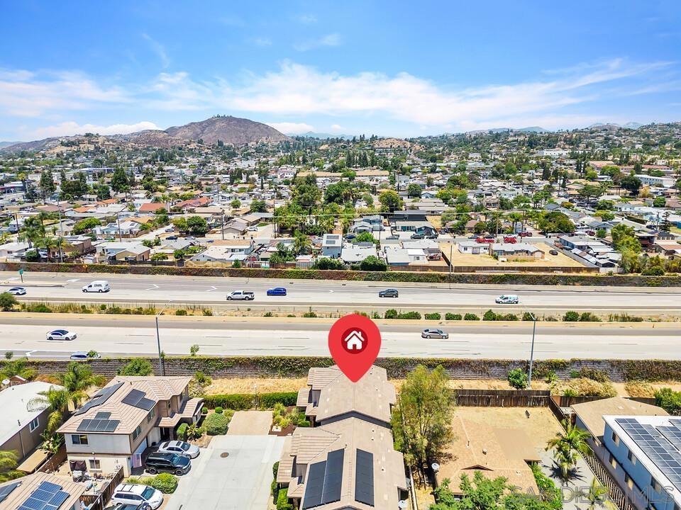 https://media.crmls.org/mediaz/0bdb7b5a-9e77-4c66-a731-5318fdc61c8c.jpg?preset=X-Large
