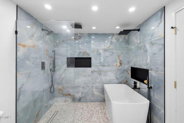 Detail Gallery Image 22 of 43 For 3960 W Hemlock St, Oxnard,  CA 93035 - 4 Beds | 3 Baths