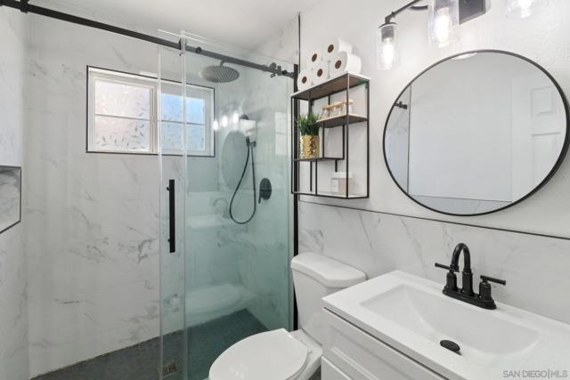 706 N Ash St, Escondido CA: https://media.crmls.org/mediaz/0bdc17eb-ff28-48f6-a888-23388c2a6da8.jpg