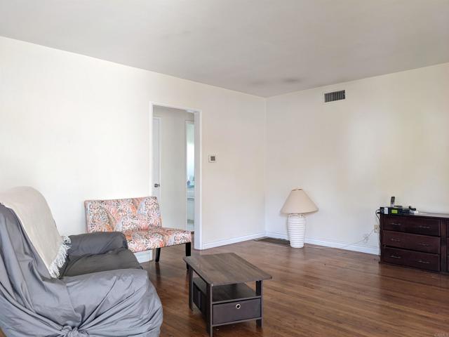 Image 3 of 19 For 4135 Hill Street