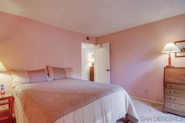 6406 FRIARS RD., San Diego, California 92108, 1 Bedroom Bedrooms, ,1 BathroomBathrooms,Condominium,For Sale,FRIARS RD.,250001424SD