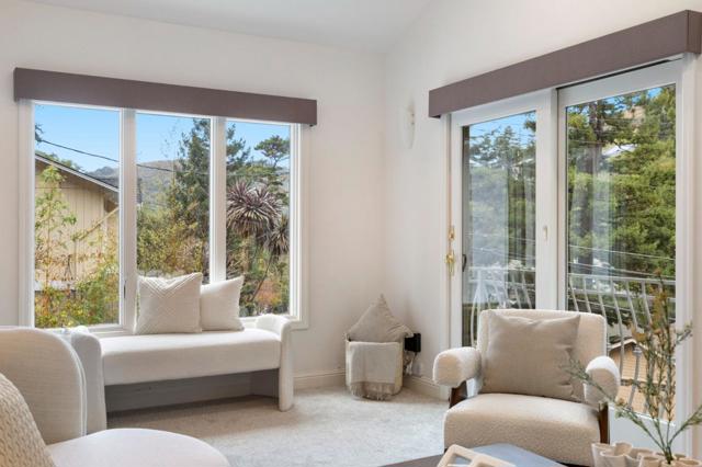 2937 San Juan Boulevard, Belmont CA: https://media.crmls.org/mediaz/0bdecbf4-e28b-4e3d-8bed-e05e86d2b90a.jpg