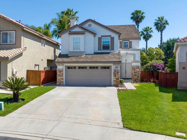 2490 Bear Rock Gln, Escondido CA: https://media.crmls.org/mediaz/0bded951-1b36-4aa8-8baa-ac93610786fb.jpg