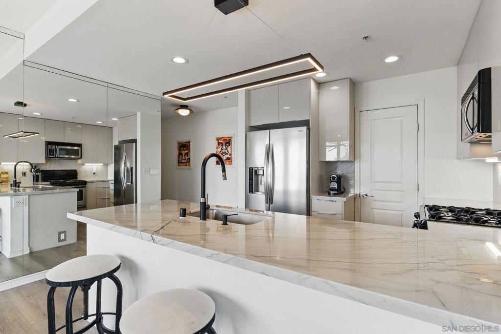 300 Beech St - photo 11