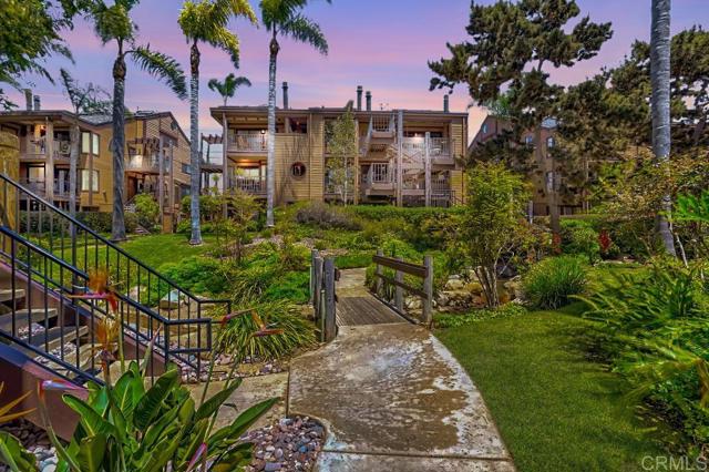 4014 Aguila Street, Carlsbad CA: https://media.crmls.org/mediaz/0be0f655-ba0c-4fd6-a73b-8dbe8c27a5ef.jpg