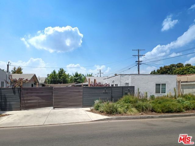 1501 60th Place, Los Angeles, California 90047, 5 Bedrooms Bedrooms, ,3 BathroomsBathrooms,Single Family Residence,For Sale,60th,24410183