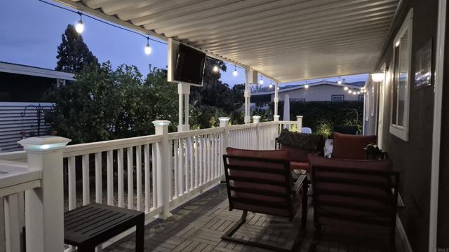 21434 Tumbleweed Way, Saugus CA: https://media.crmls.org/mediaz/0be1832f-3d0d-4c47-83e2-2115438b0ebf.jpg