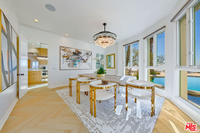 10502 Yellow Hill Road, Malibu CA: https://media.crmls.org/mediaz/0be18968-a9e5-42c9-aacf-69fcd19a5595.jpg