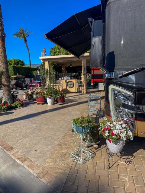80394 Avenue 48, Indio CA: https://media.crmls.org/mediaz/0be28bf1-f4fc-479e-ba42-c2fecf8c8227.jpg