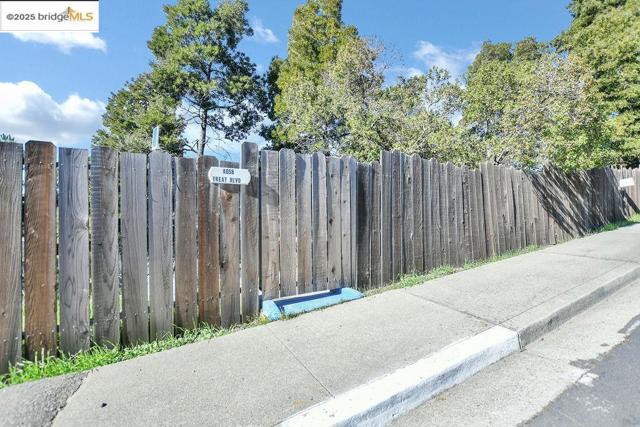 4058 Treat Boulevard, Concord CA: https://media.crmls.org/mediaz/0be3c8c2-6629-4186-986a-daa5c276d176.jpg