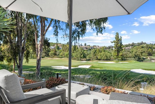 5986 Greensview Ct, Rancho Santa Fe CA: https://media.crmls.org/mediaz/0be416ed-7122-44aa-bd87-a91f42d2bb4b.jpg