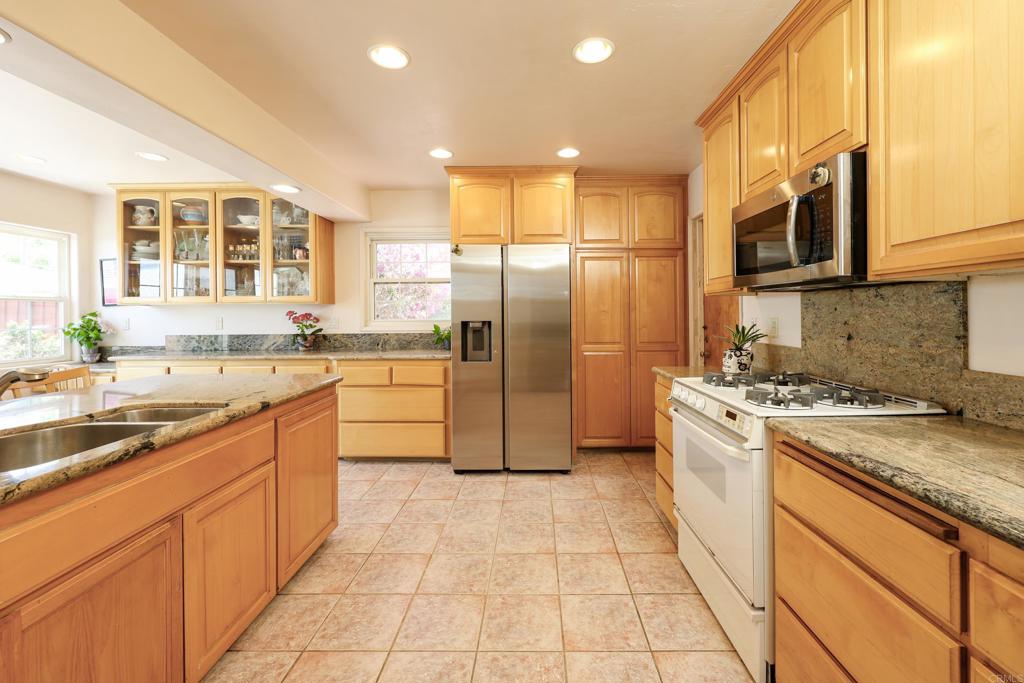 4607 Rolando Blvd - photo 7