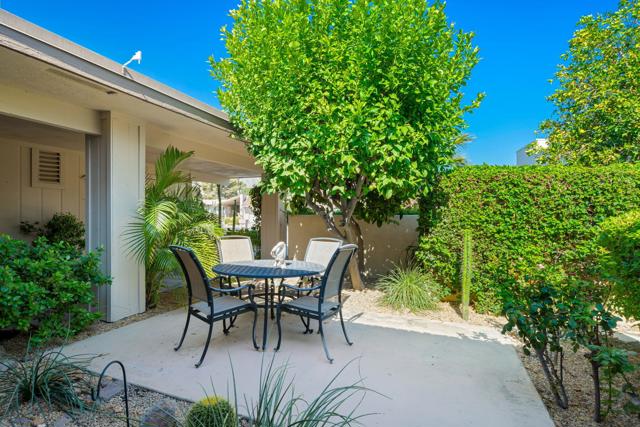 Courtyard Patio