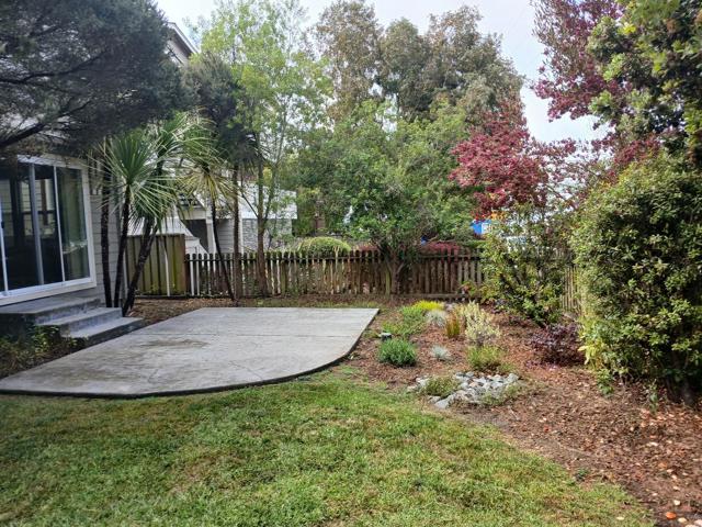 406 Coronado, El Granada CA: https://media.crmls.org/mediaz/0be47ea6-9a62-4d58-a3f7-c725a6d2bd0f.jpg