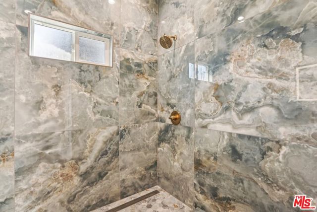 247 S Benton Way, Los Angeles CA: https://media.crmls.org/mediaz/0be4fa47-e4c4-4b0e-9ba5-9328f141cb17.jpg