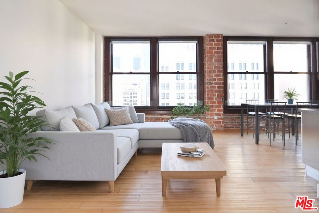 460 S Spring Street #1001