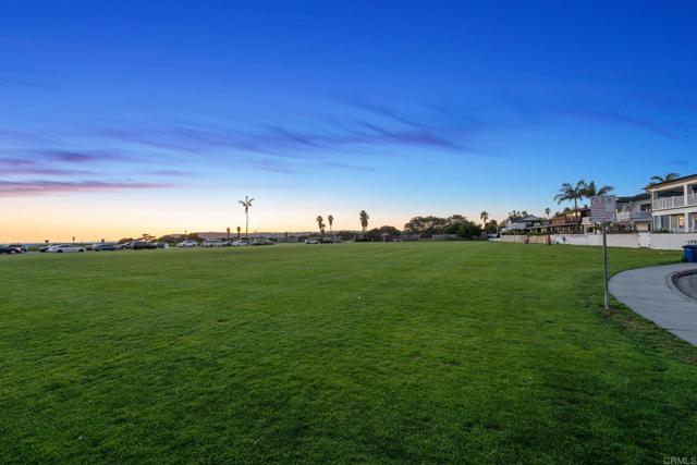 Detail Gallery Image 23 of 29 For 1100 Coronado Ave, Coronado,  CA 92118 - 4 Beds | 2/1 Baths