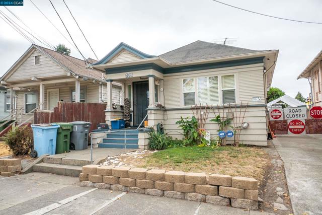 Image 1 of 5 For 1606 Derby St