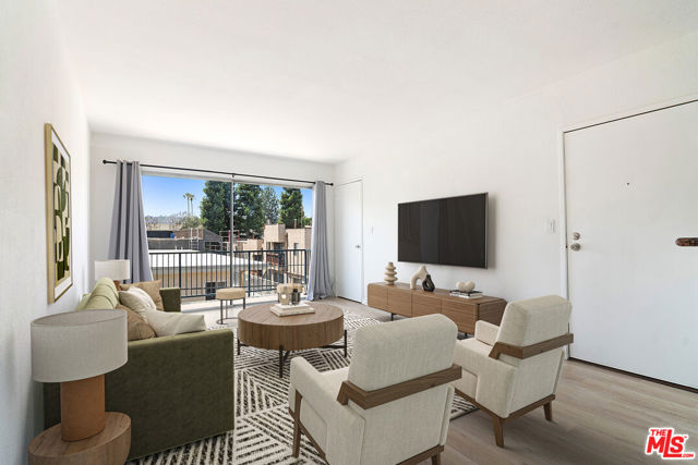 14560 Clark Street, Sherman Oaks CA: https://media.crmls.org/mediaz/0be6d829-5b74-4f8b-b22d-09a057a89e2f.jpg