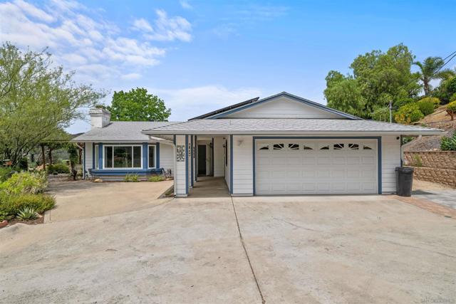 13008 Ha Hana Road, Lakeside CA: https://media.crmls.org/mediaz/0be70870-19d0-4f32-ba99-a1483820a942.jpg