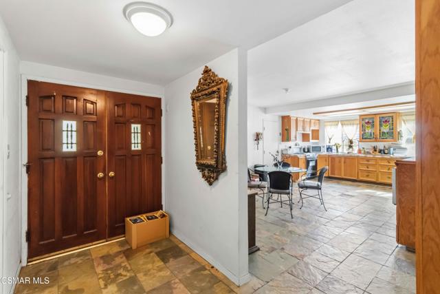 5506 Aurelia Street, Simi Valley CA: https://media.crmls.org/mediaz/0be76f1a-f617-40af-9097-ae1c41000ab4.jpg