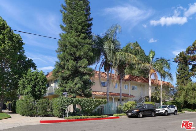 4248 Troost Avenue, Studio City, California 91604, ,Multi-Family,For Sale,Troost,24427895