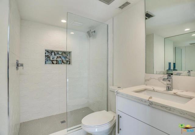 20190823141920926723000000-o