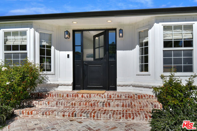 18033 Rosita Street photo 5