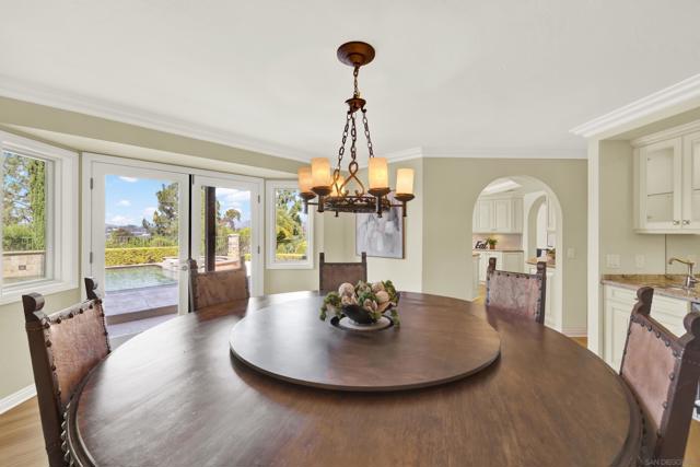 12206 Fairway Pointe Row, San Diego CA: https://media.crmls.org/mediaz/0be8803e-0b54-46cb-8152-5e68d32c55c5.jpg