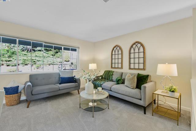 9140 Tangerine St, San Ramon CA: https://media.crmls.org/mediaz/0be99dbf-0740-43da-b841-fdcab787ea1b.jpg