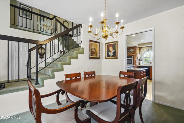 744 Calle Las Colinas, Newbury Park CA: https://media.crmls.org/mediaz/0bea43a1-1517-44e4-bcea-8b30aa2f3b81.jpg