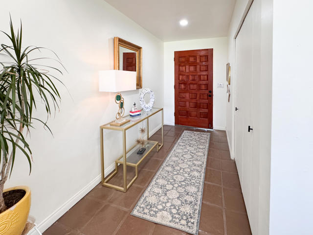 177 Las Lomas, Palm Desert CA: https://media.crmls.org/mediaz/0bea925a-e579-4d5b-8358-0c5882455bcc.jpg