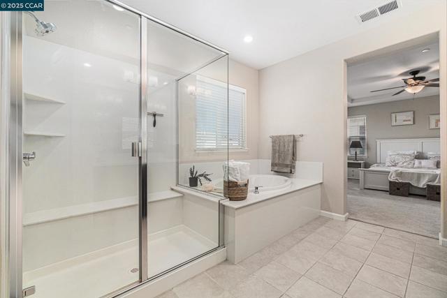 208 Littleton St, Oakley CA: https://media.crmls.org/mediaz/0beb3b17-b76a-4312-84f8-8cd1234373e1.jpg