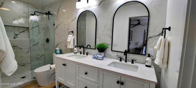 3322 Rainbow Creek Circle, Thousand Oaks CA: https://media.crmls.org/mediaz/0beb54ee-6429-4e56-becb-7fe45c846e3e.jpg