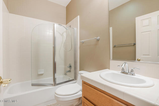3327 Shadetree Way, Camarillo CA: https://media.crmls.org/mediaz/0bebea14-c831-465c-91fb-5c114ee266e2.jpg