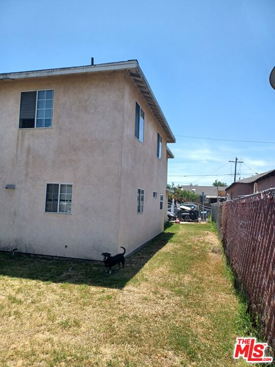 2223 E Oris Street
