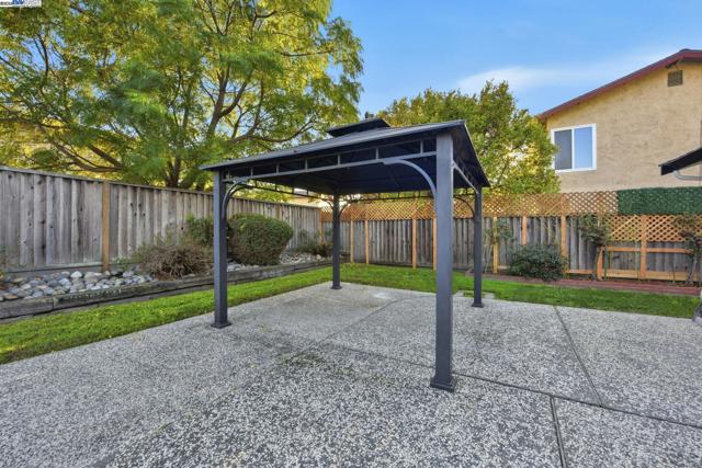 3312 San Marco Ct, Union City CA: https://media.crmls.org/mediaz/0bec423c-b80b-45db-8924-ef5891c29441.jpg