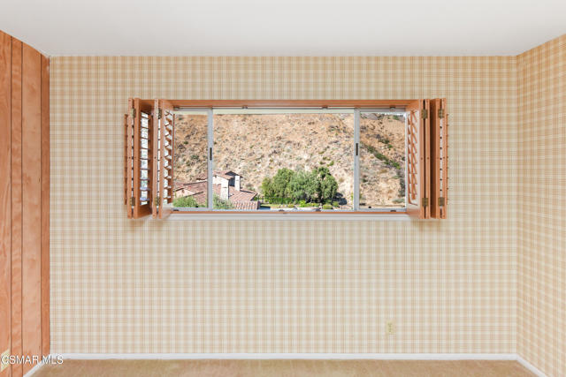 1140 San Clemente Way, Camarillo CA: https://media.crmls.org/mediaz/0bec54a1-1fda-4eaa-baf2-593d1b6bb8b5.jpg