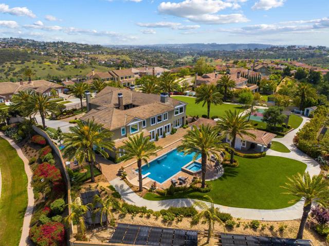 2574 Muirfields Drive, Carlsbad CA: https://media.crmls.org/mediaz/0bee27f3-314c-44c8-bb7e-52059d84afa0.jpg