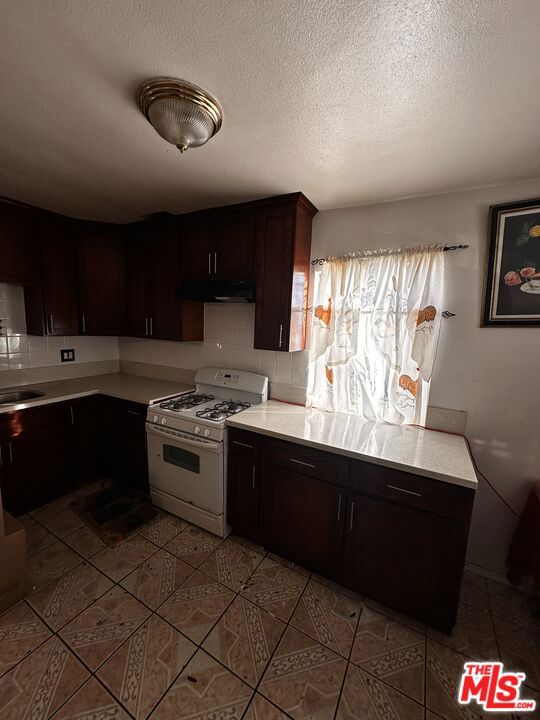 13004 Mona Boulevard, Compton, California 90222, 3 Bedrooms Bedrooms, ,1 BathroomBathrooms,Single Family Residence,For Sale,Mona,24464623