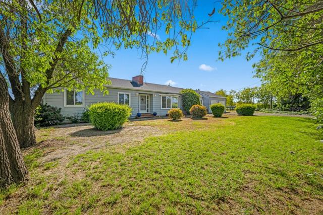 4211 Bolsa Road, Hollister CA: https://media.crmls.org/mediaz/0bf001d3-55de-41ba-ae0d-045ad44d9f7b.jpg