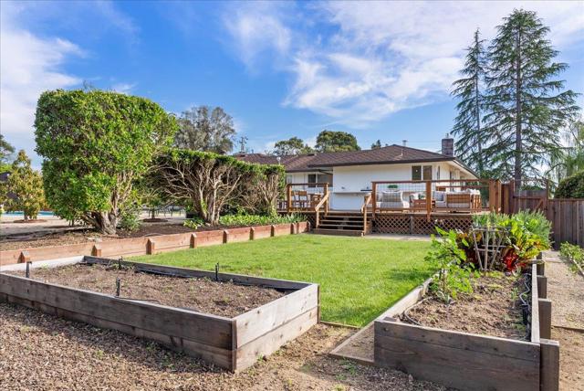 3400 Haas Drive, Aptos CA: https://media.crmls.org/mediaz/0bf2bf80-f6f1-40f7-8639-38ee86028c2f.jpg