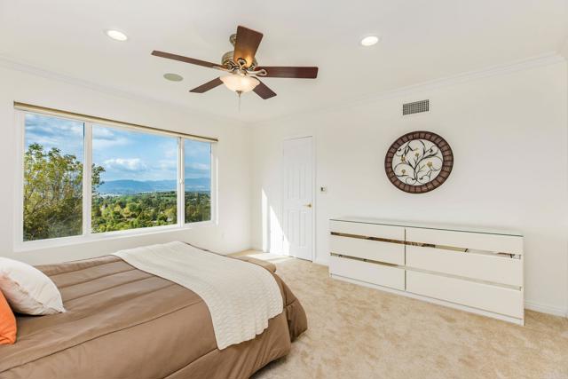 4400 Chaumont Road, Woodland Hills CA: https://media.crmls.org/mediaz/0bf2c60b-3b27-4295-be49-a449c2a556f1.jpg