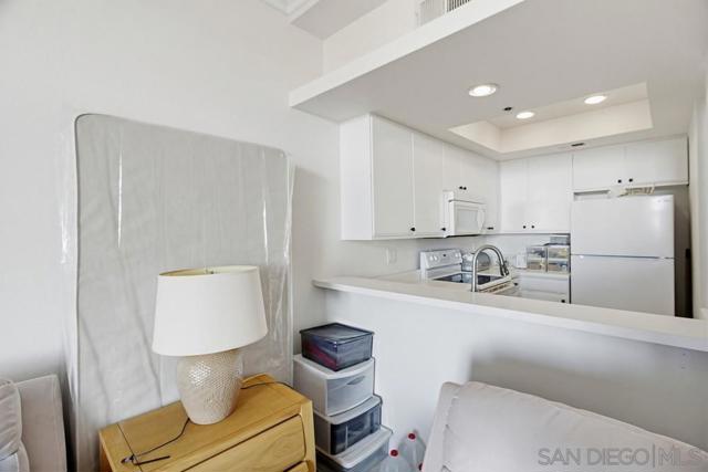 Image 20 of 37 For 3790 Florida St  B216