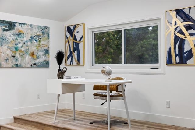 6555 Caminito Northland, La Jolla CA: https://media.crmls.org/mediaz/0bf2e5a4-b81f-43e7-9186-e1248b16f8ca.jpg