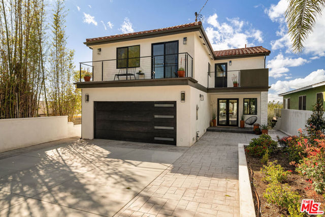 1615 Sargent Place, Los Angeles CA: https://media.crmls.org/mediaz/0bf3684e-c217-48a9-a1af-b046090370b9.jpg