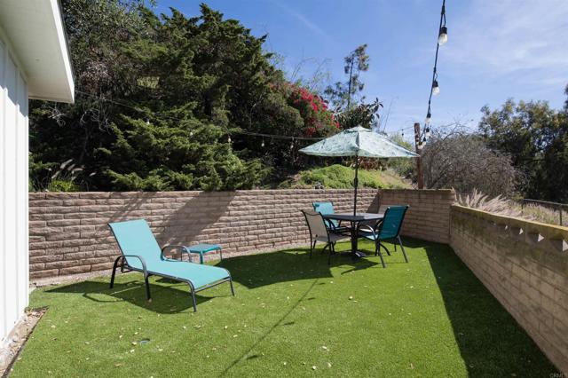 Detail Gallery Image 33 of 40 For 500 Beaumont Dr, Vista,  CA 92084 - 4 Beds | 3/1 Baths