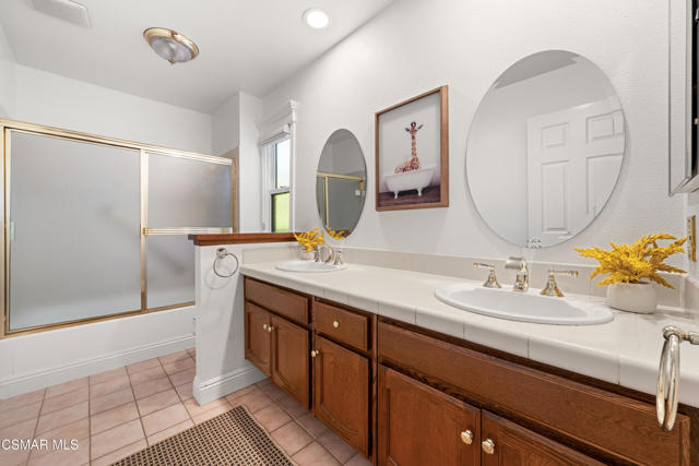 2008 Goldenrod Court, Westlake Village CA: https://media.crmls.org/mediaz/0bf4f0ea-174f-4c65-8700-28fbd001bb72.jpg