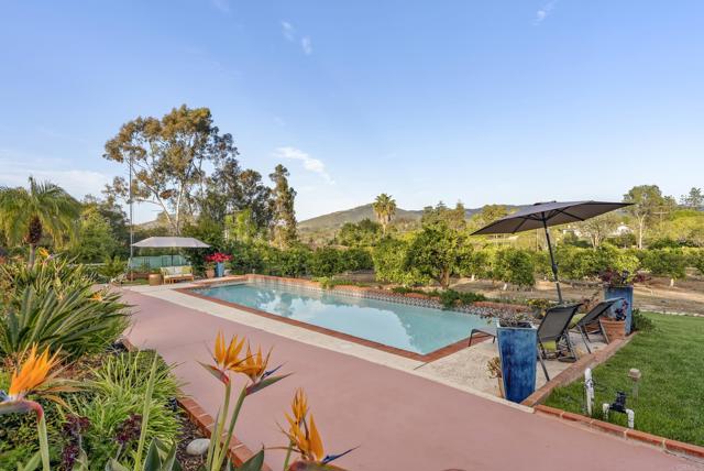 Detail Gallery Image 15 of 16 For 6416 Lago Lindo, Rancho Santa Fe,  CA 92067 - 4 Beds | 3/1 Baths