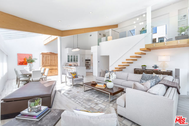 18 Union Jack Street, Marina del Rey CA: https://media.crmls.org/mediaz/0bf52d0e-feea-432d-b93c-7cacfa95ec33.jpg